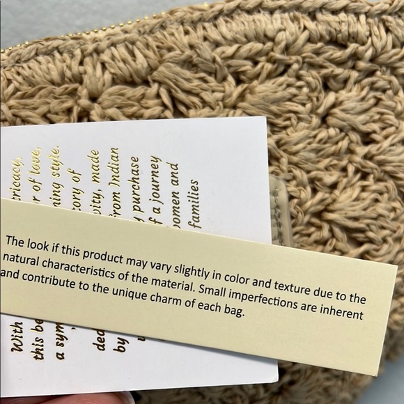 🐟Charming Fish-Shaped Woven Bag 🌊🤍 - Picture 6 of 9